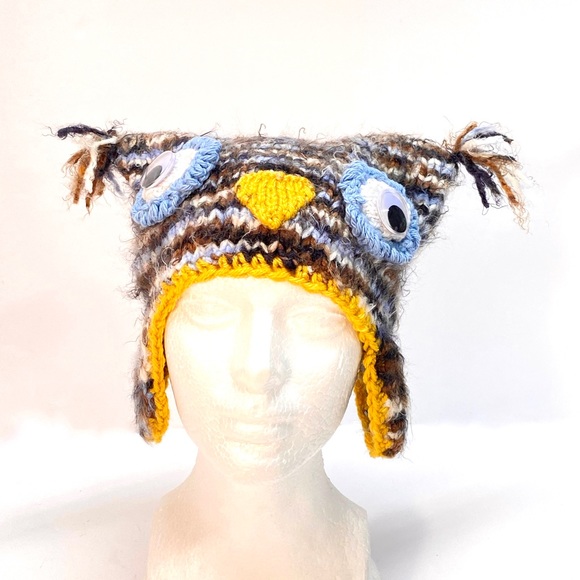 NWT Hand Knit Hoot Owl Childs Soft Beanie Hat with Googly Eyes Size 5-10 Years - Picture 2 of 10
